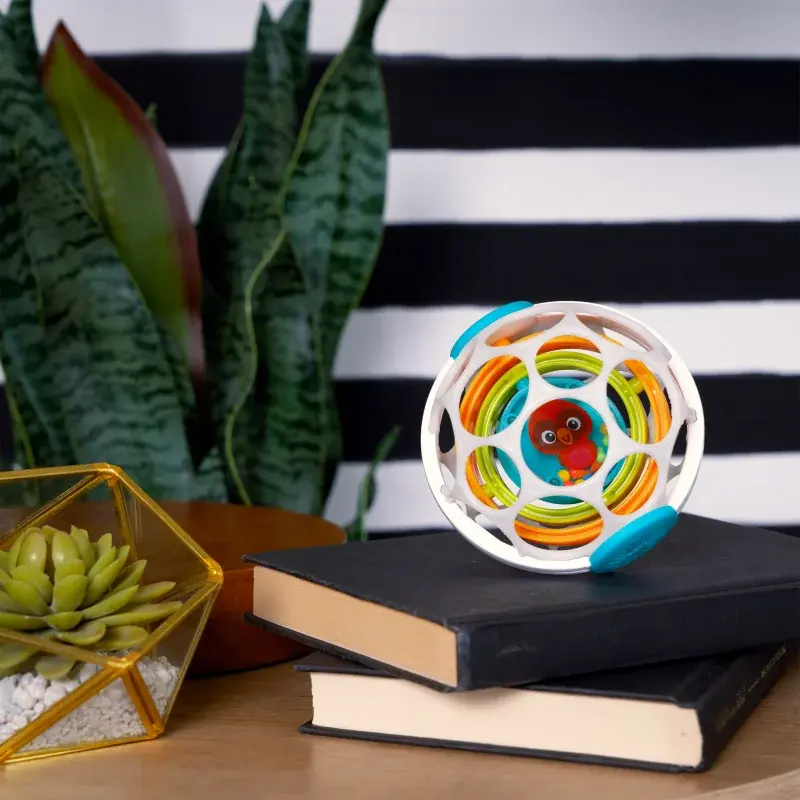 Miniature : Oball attrape et tourne