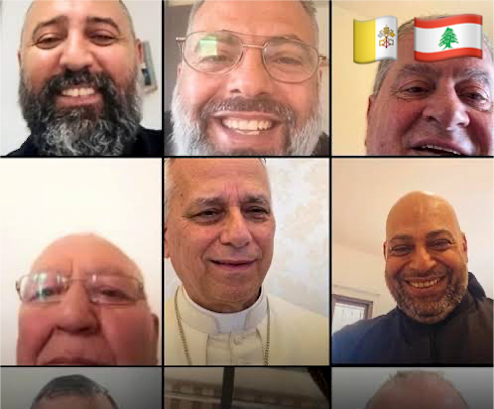 LEÓN XIV llama por celular con 13 sacerdotes del SUR DEL LIBANO