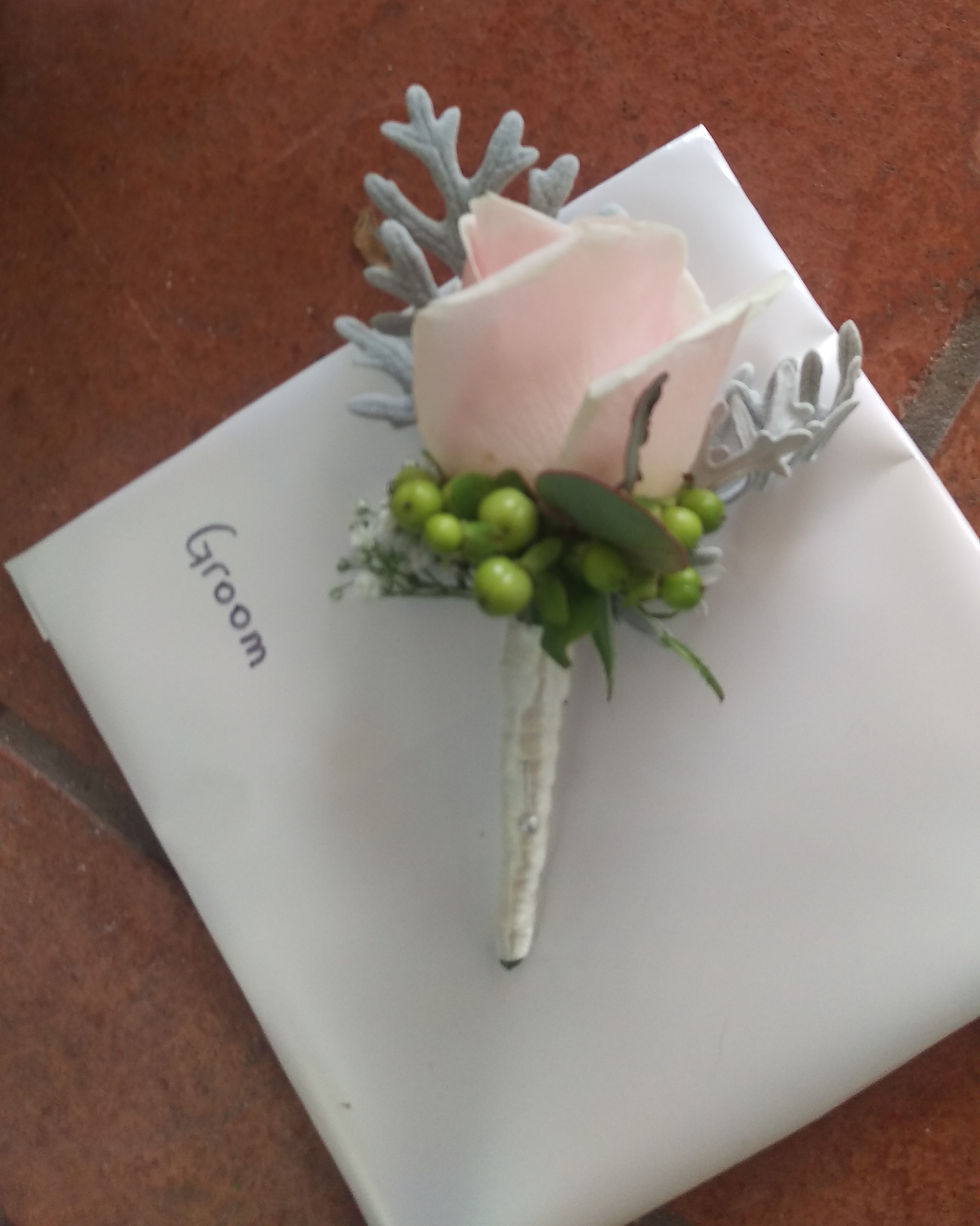 Thumbnail: Buttonholes, prices from...