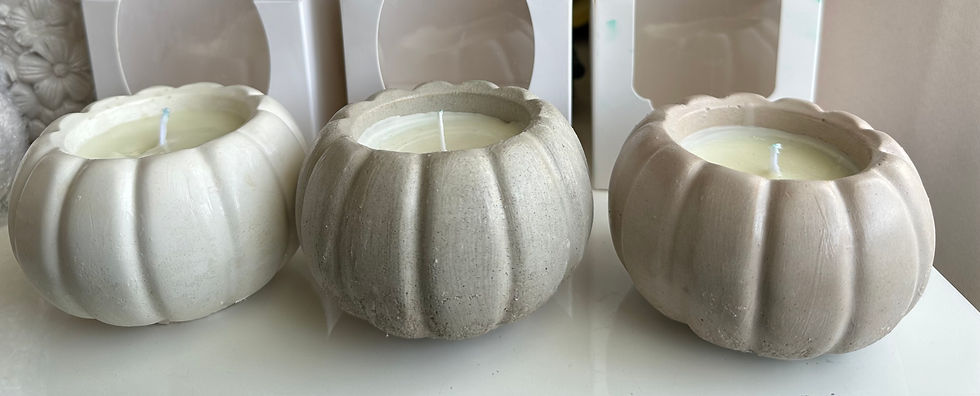 Thumbnail: Luxury Natural Soya Wax Candle with Pumpkin Jar / Halloween Candle Vase - Unique