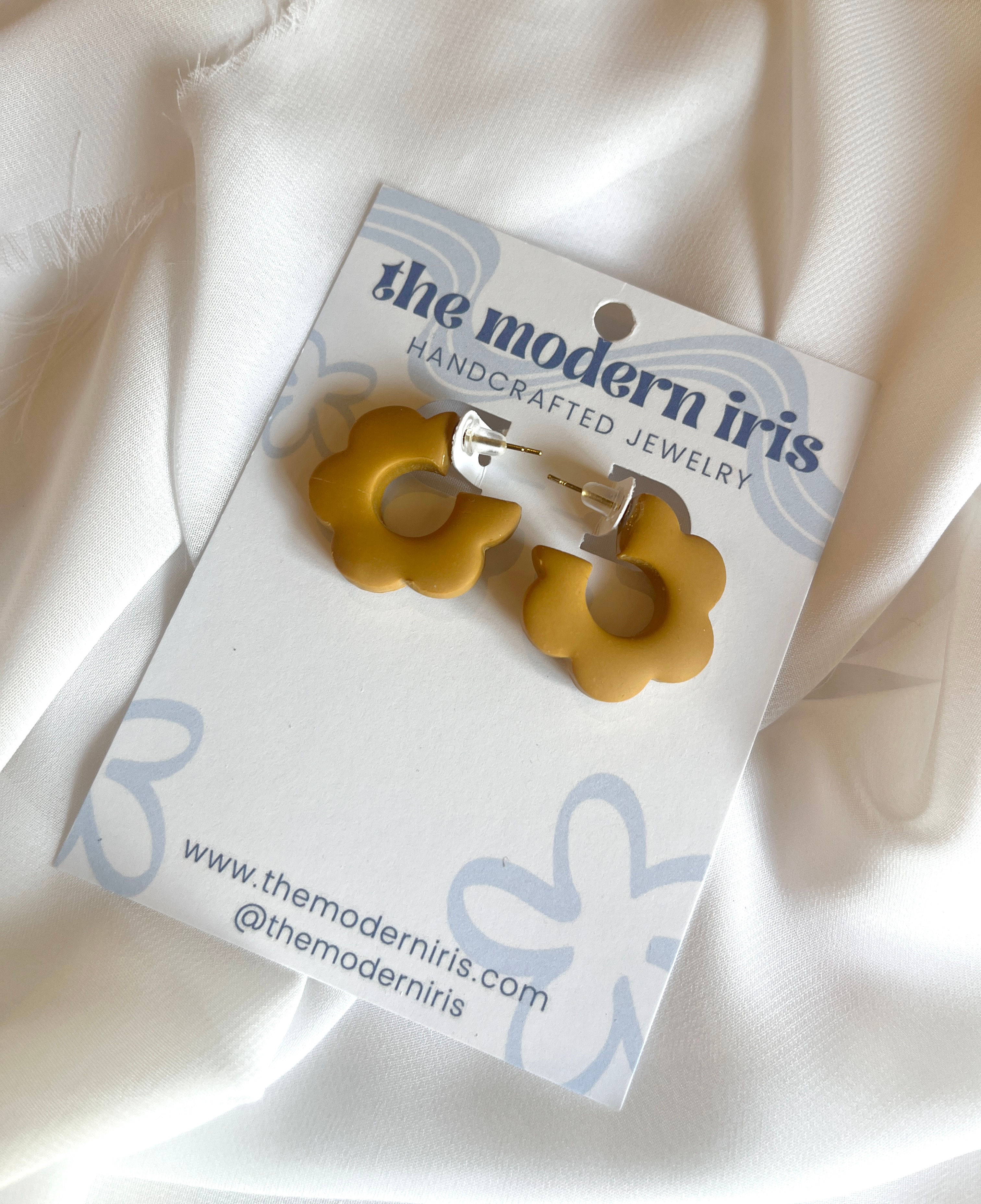 Mustard Scallop Hoops
