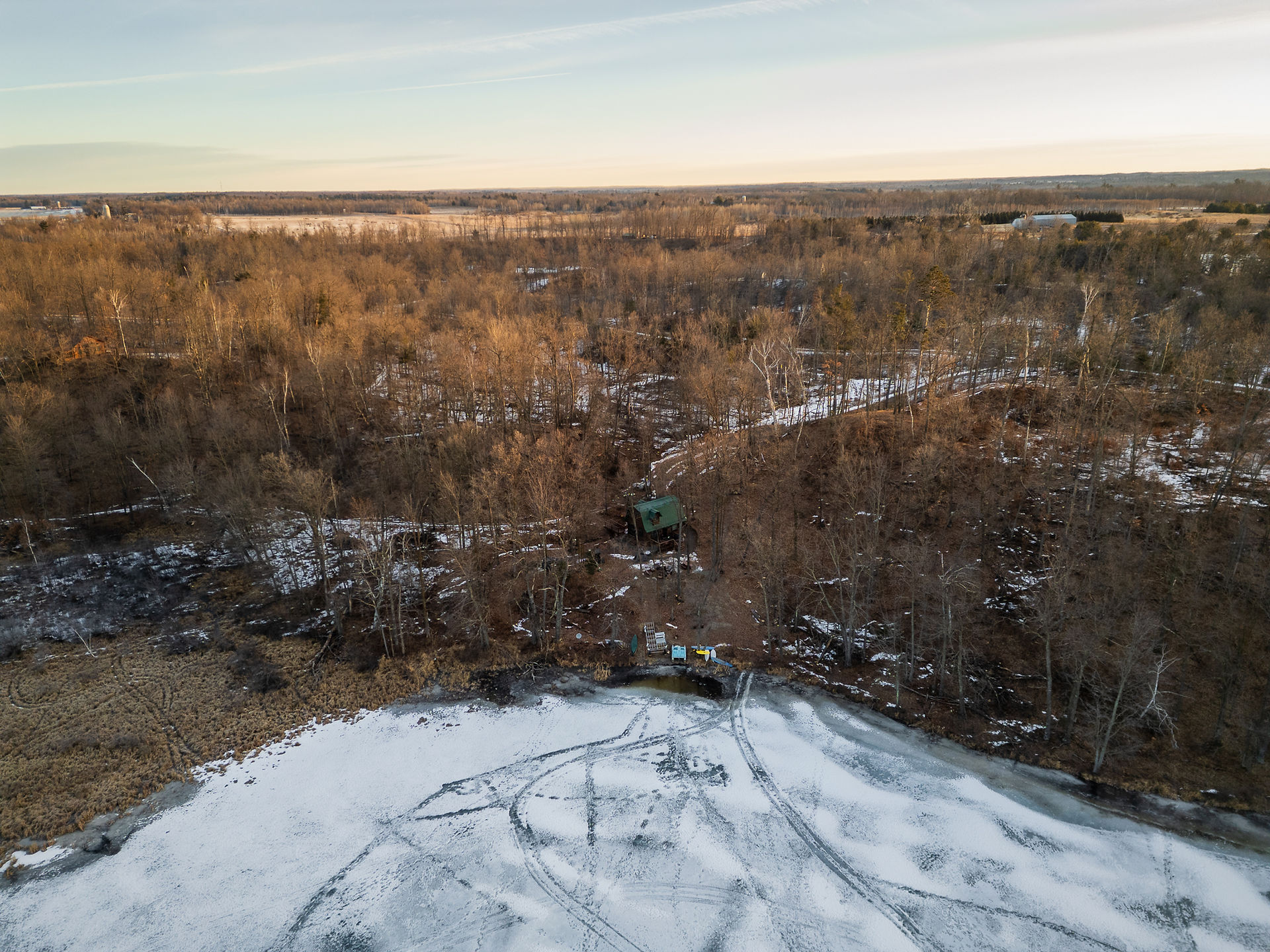 Lil Bear Lodge - Comstock, WI