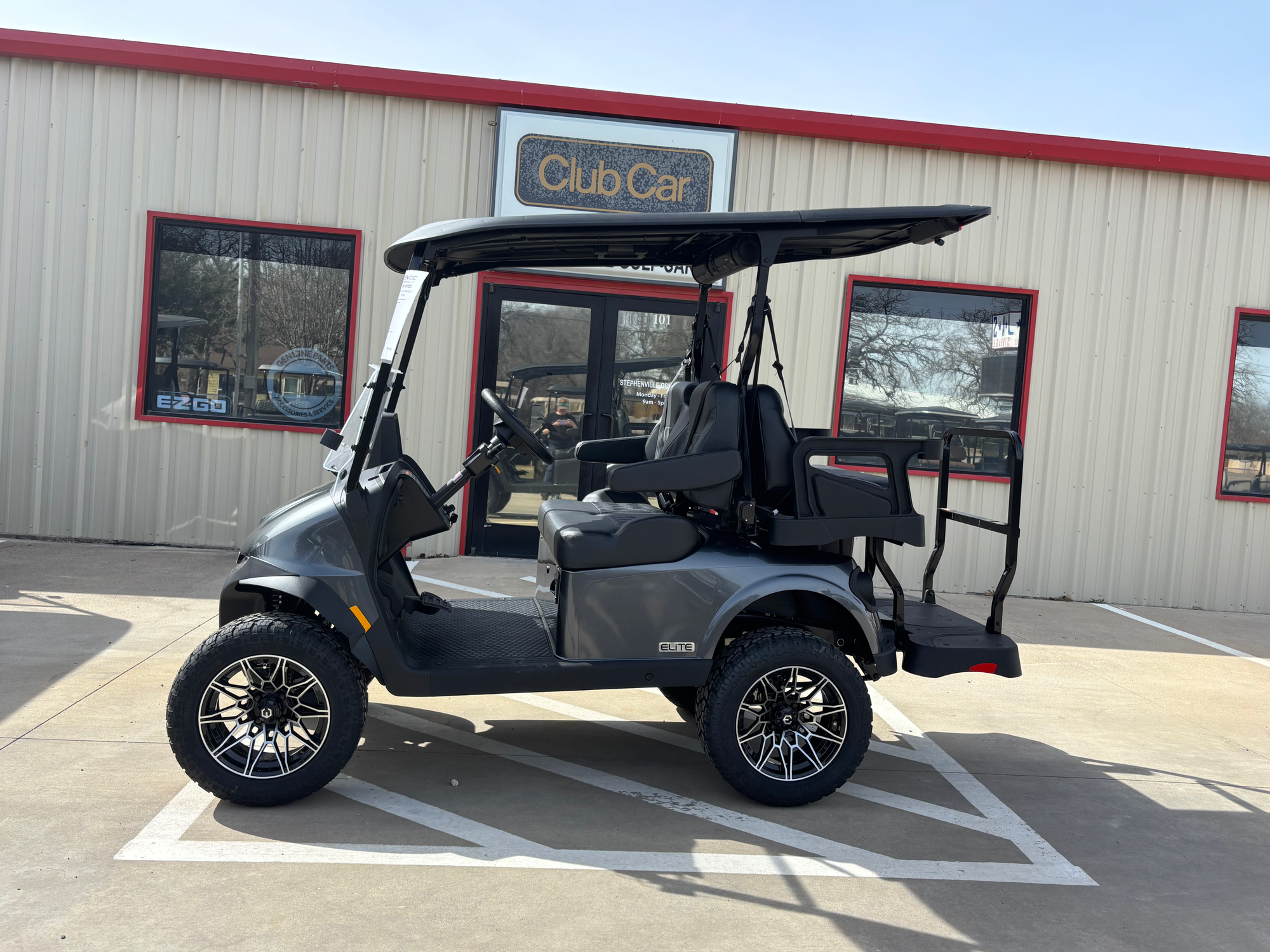 2026 EZGO RXV4 SUMMIT XTL LITHIUM GOLF CART $14,995