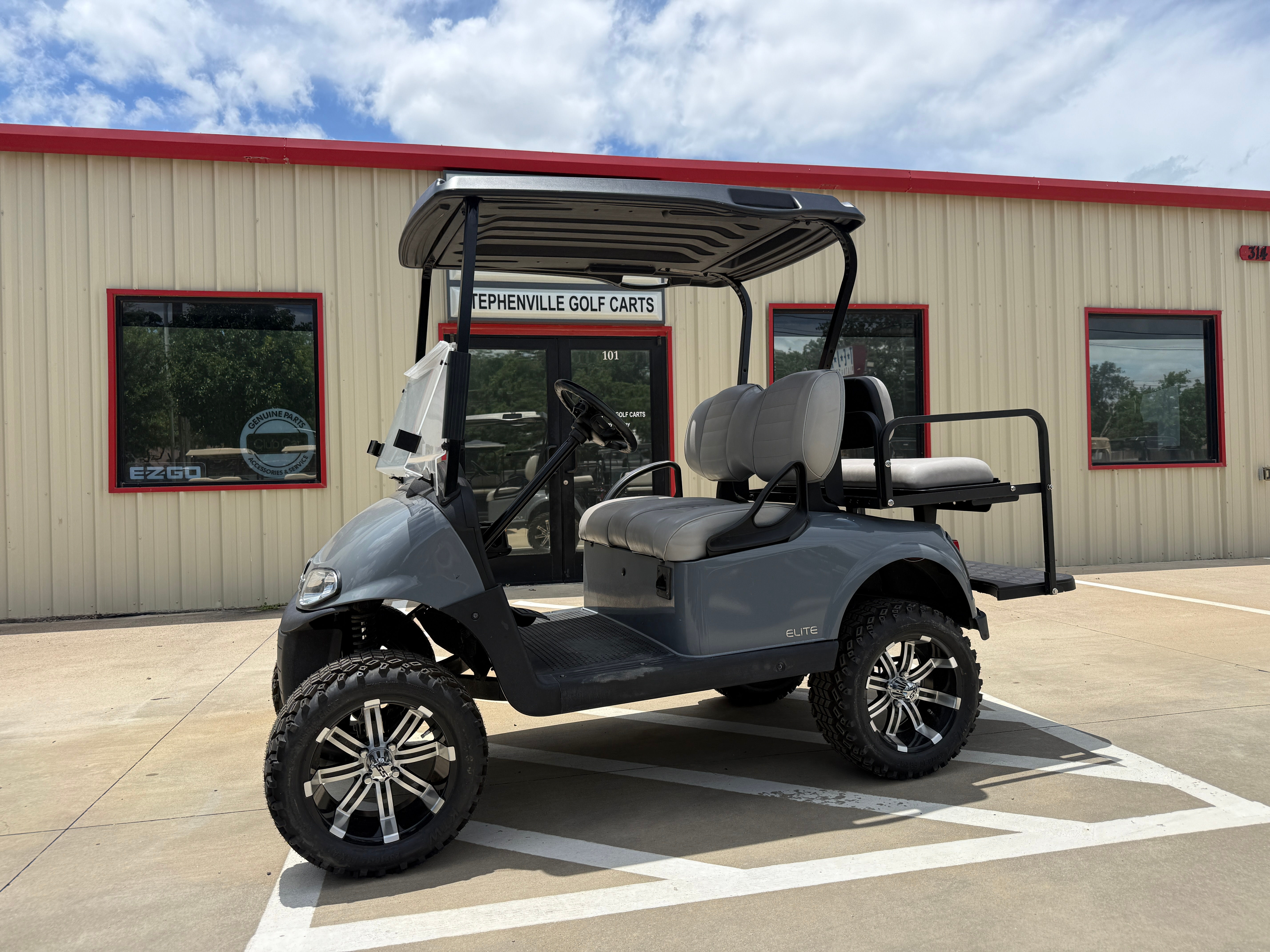 2023 EZGO RXV LITHIUM GOLF CART $6,295