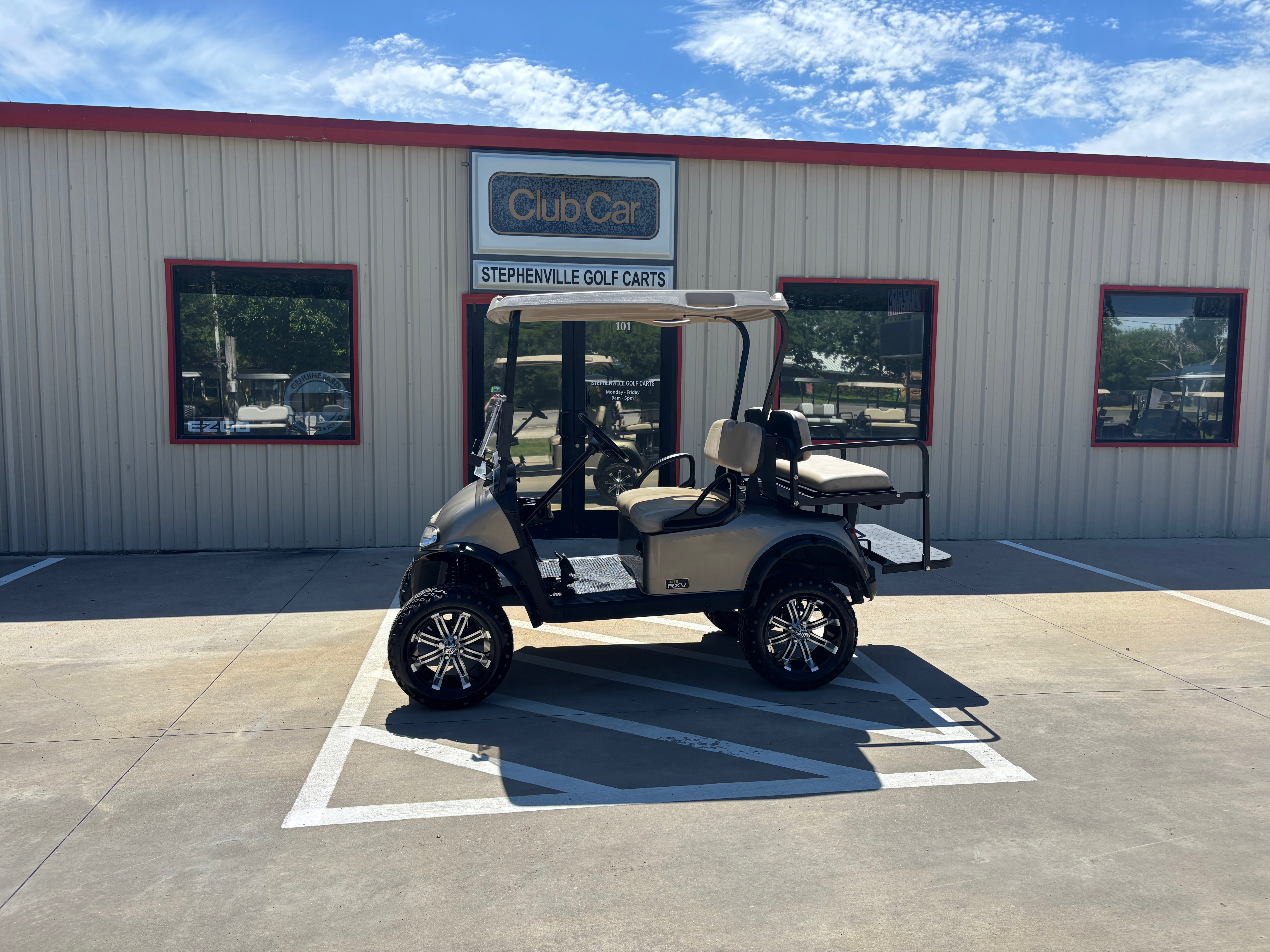2019 EZGO RXV ELITE LITHIUM GOLF CART $5,495