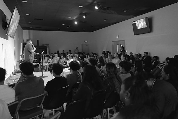 Jovenes Houston Northwest_edited.jpg