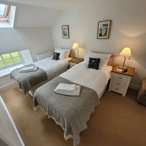 Loch Lomond Self Catering Cottages