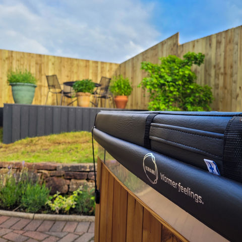 Loch Lomond holiday cottage with hot tub