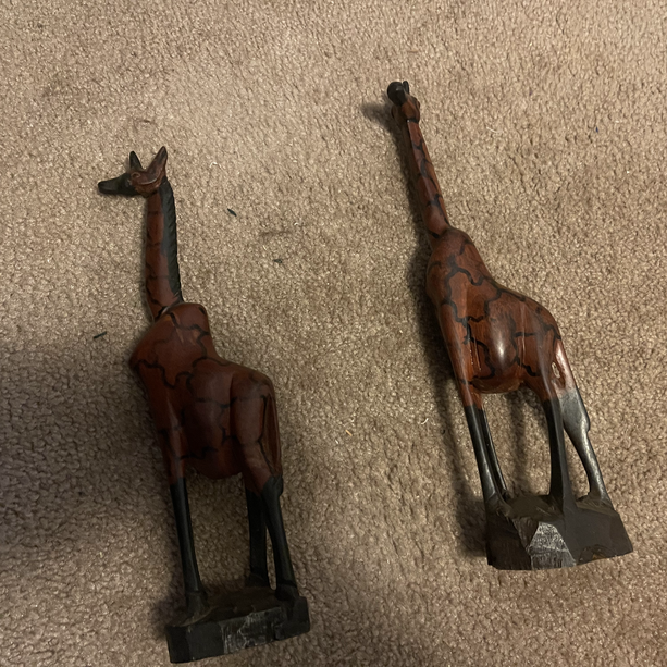 Medium Giraffe ($40)