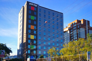 PARK IN BY RADISSON FRENTE.jpg