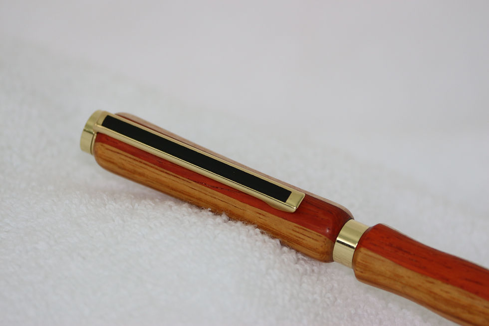 Miniature : Stylo-bille - Laminé -Padouk + Canarywood + Plaine ondulée  & Or, noir