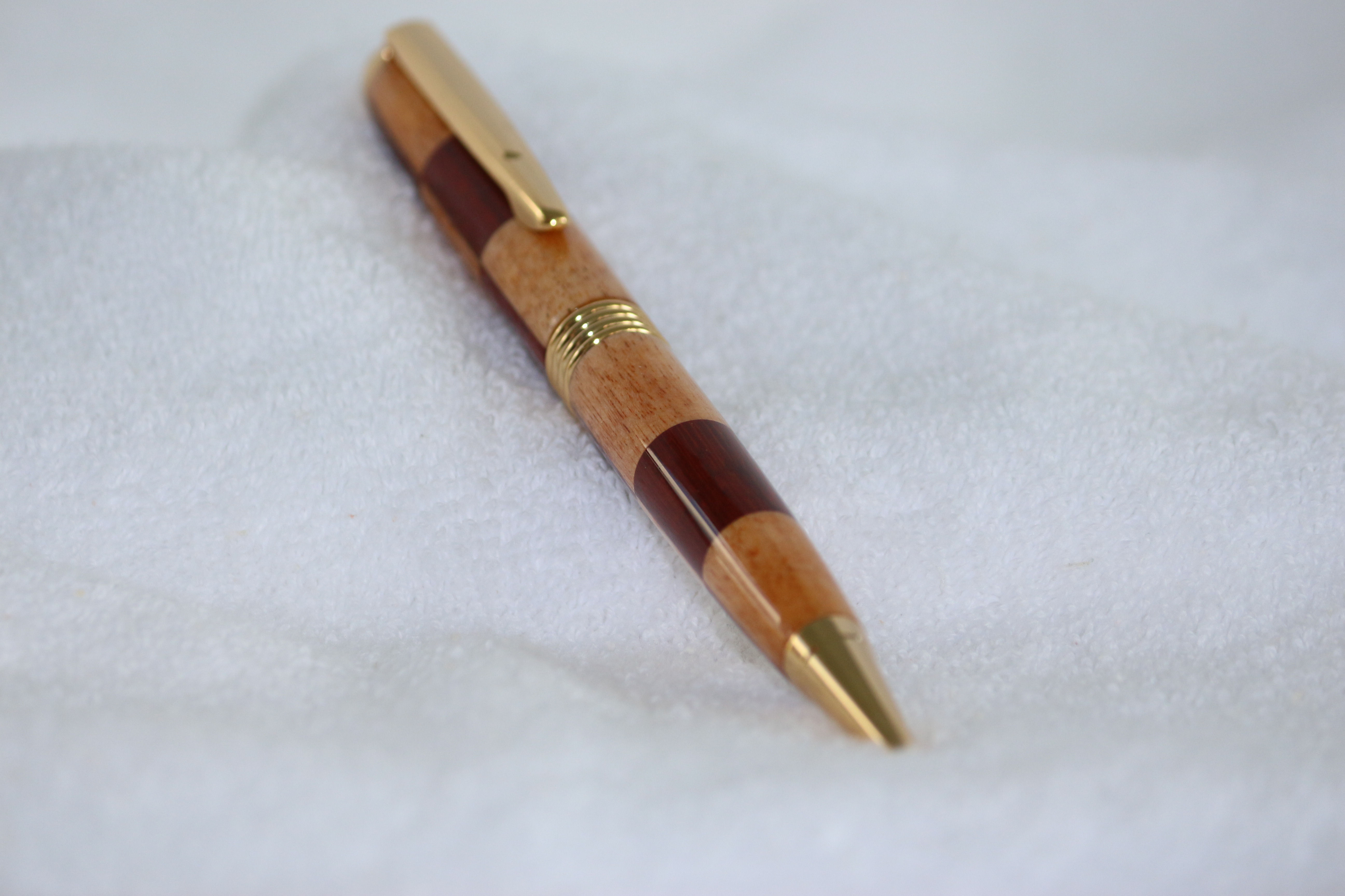 Stylo-bille - Laminé - Padouk + Érable & Or