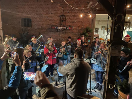 Weihnachtswald auf dem Hof Claus