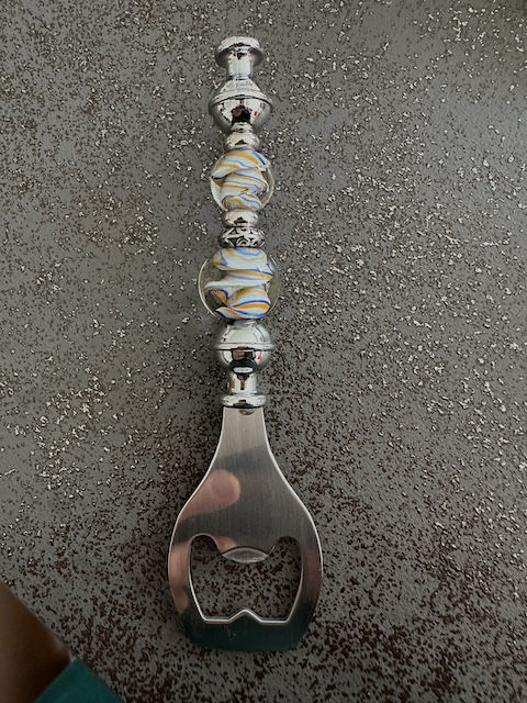 Thumbnail: Ouvre bouteille2