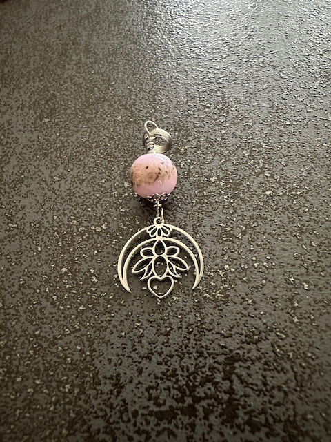 Thumbnail: Pendentif K87