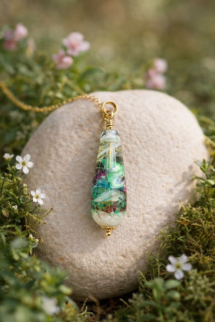Thumbnail: Pendentif L12