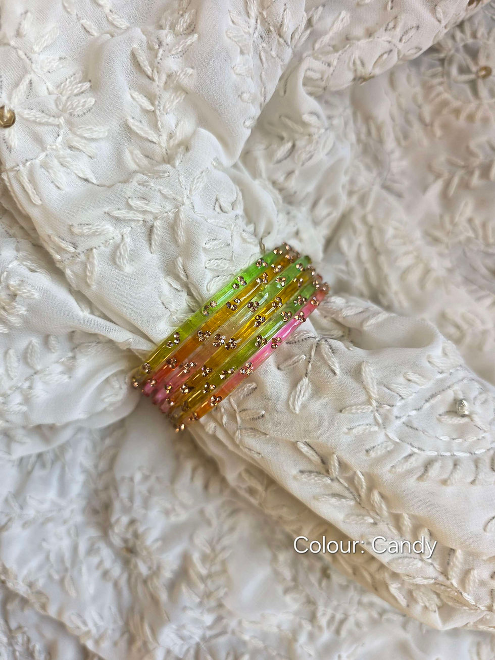 Thumbnail: Droplets Glass Bangles 