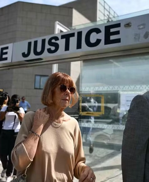 Franceses vão às ruas pedir condenação de homem que dopou e violentou esposa por anos