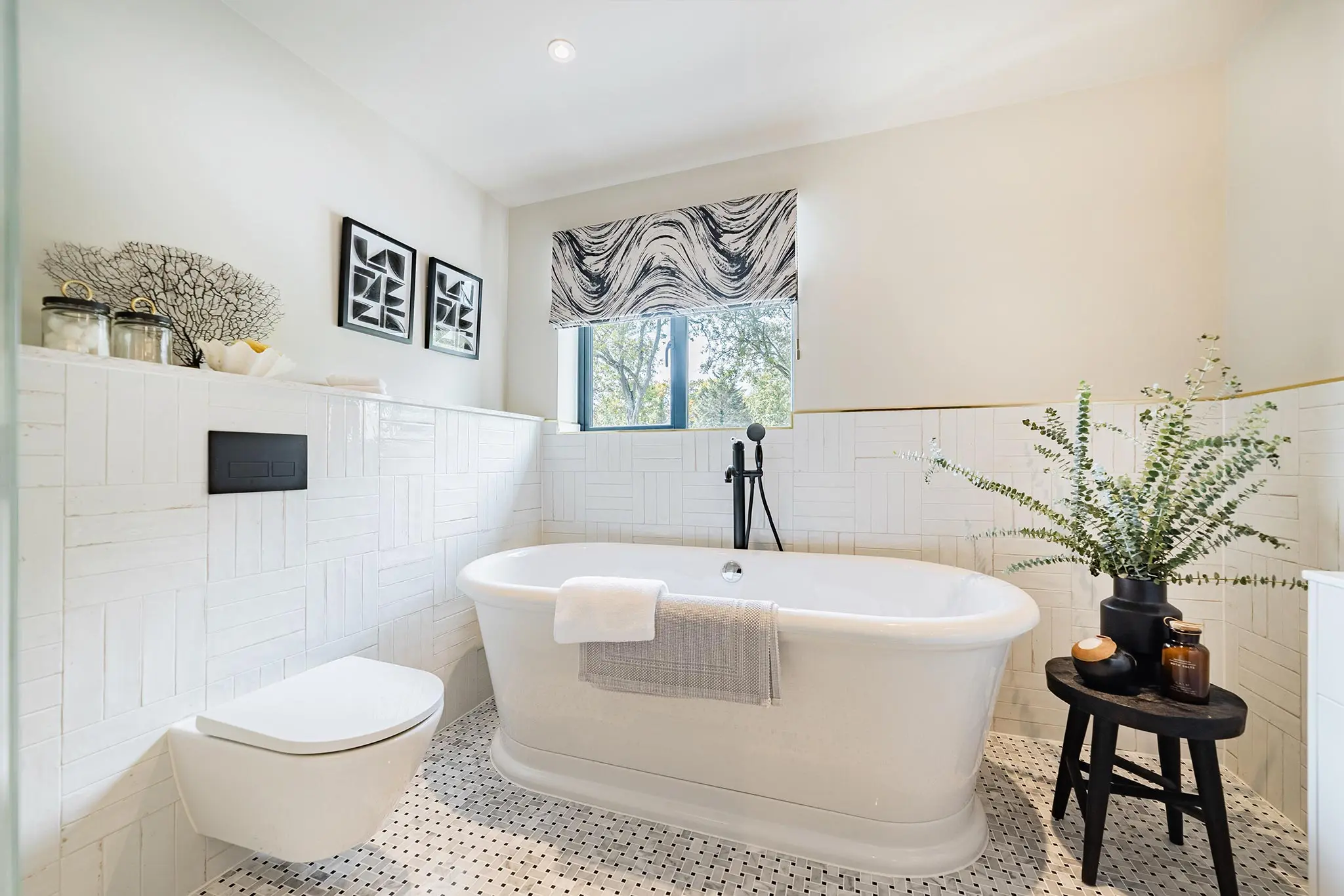 A beautifully elegant bathroom design with calm and neutral tones