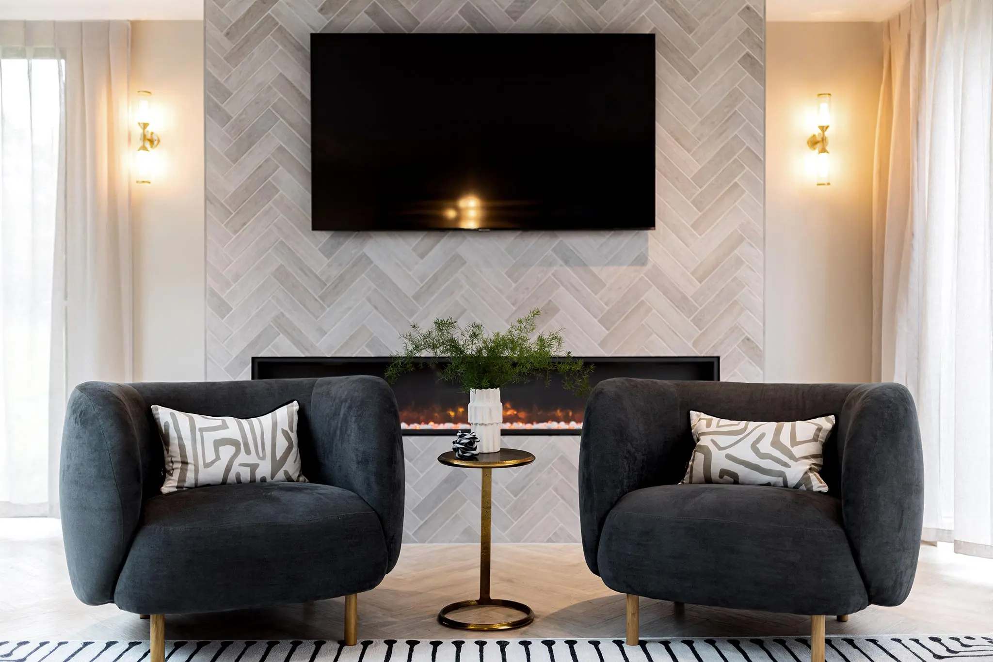 Luxury Interior Design Family Home Open plan NSD Studio Hampshire Nick Snow design kitchen worktops island pendant lighting details Surrey Hampshire Seating Sofa Accent Chair Side table elegant