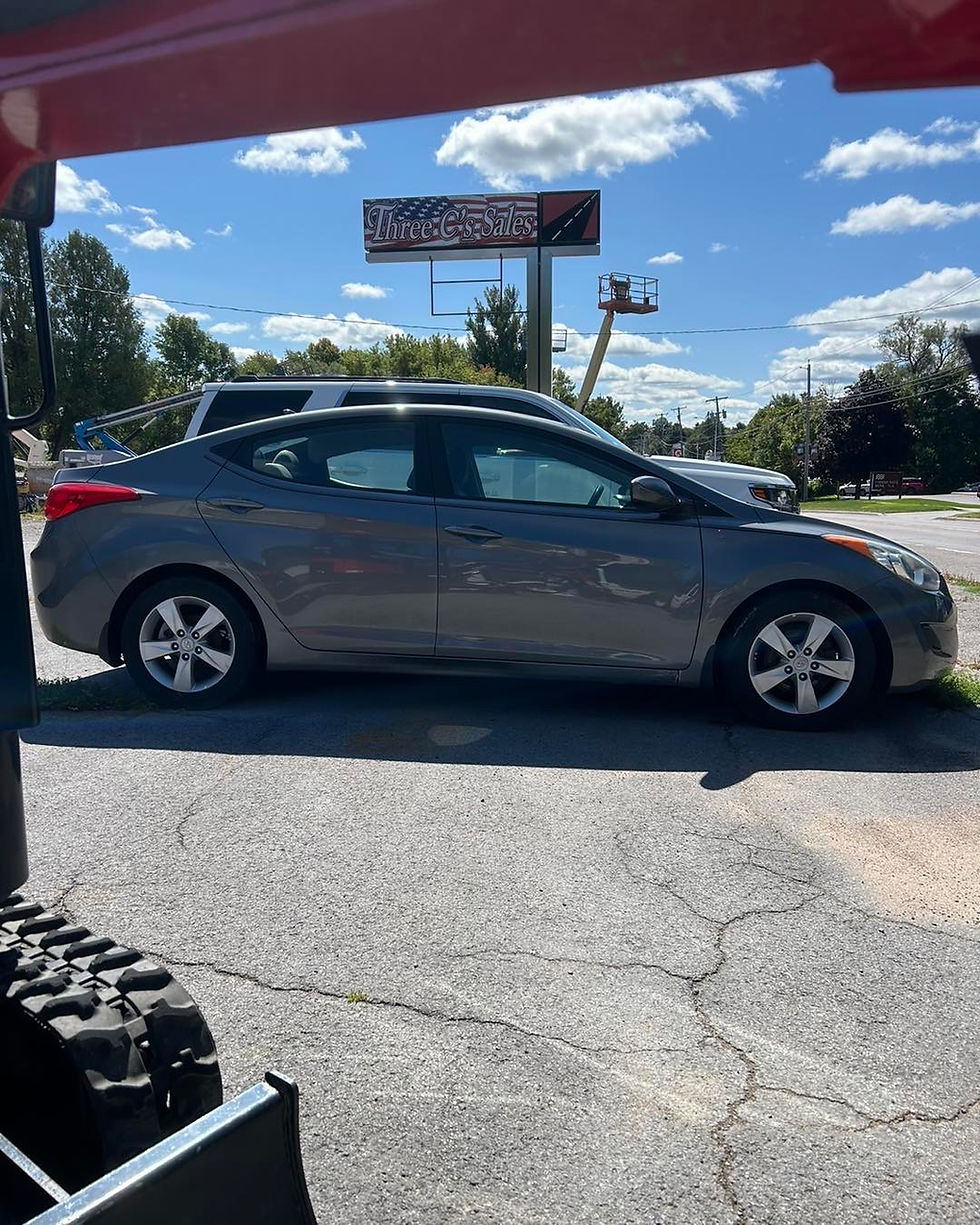 Thumbnail: 2013 Hyundai Elantra