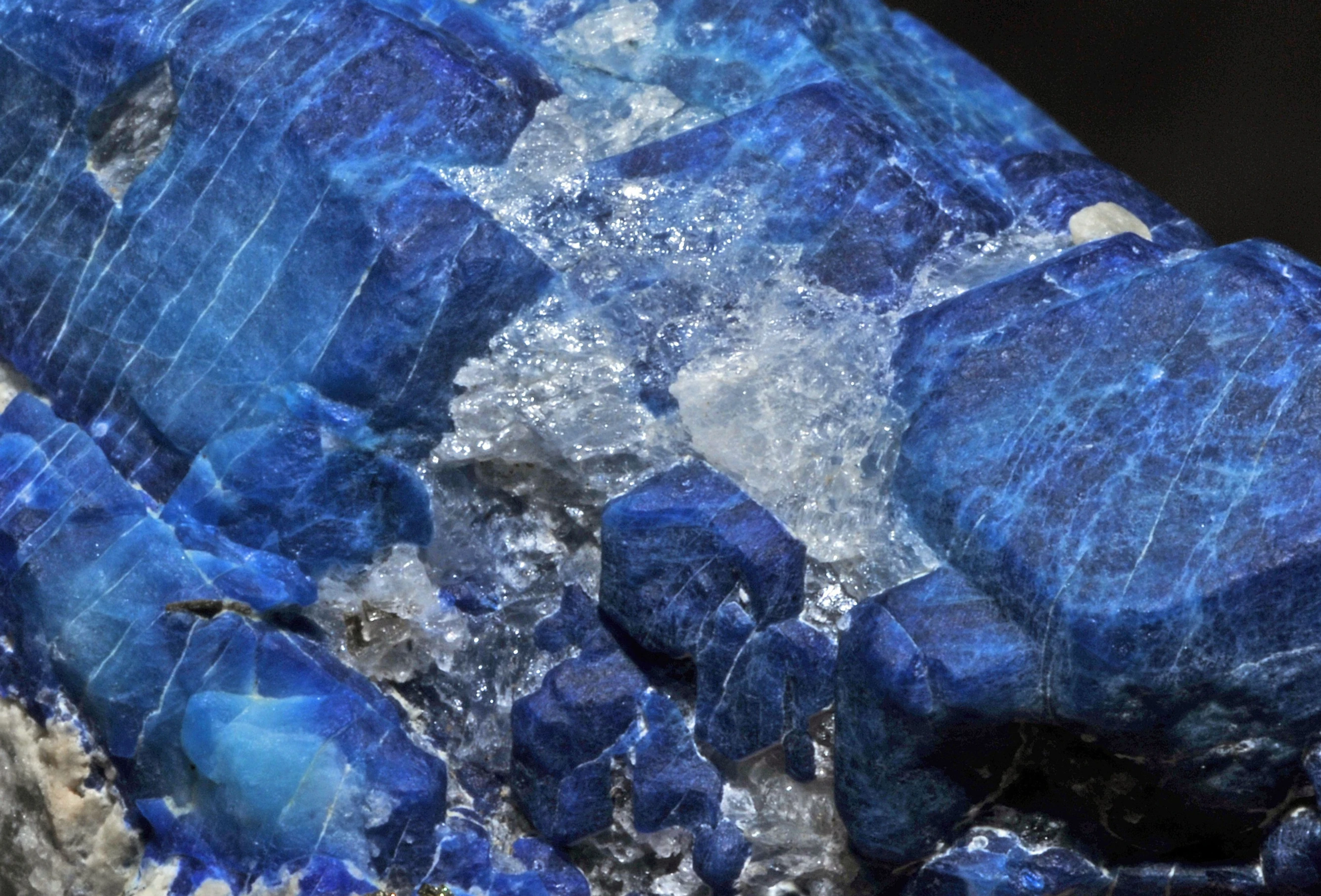 Afghanite