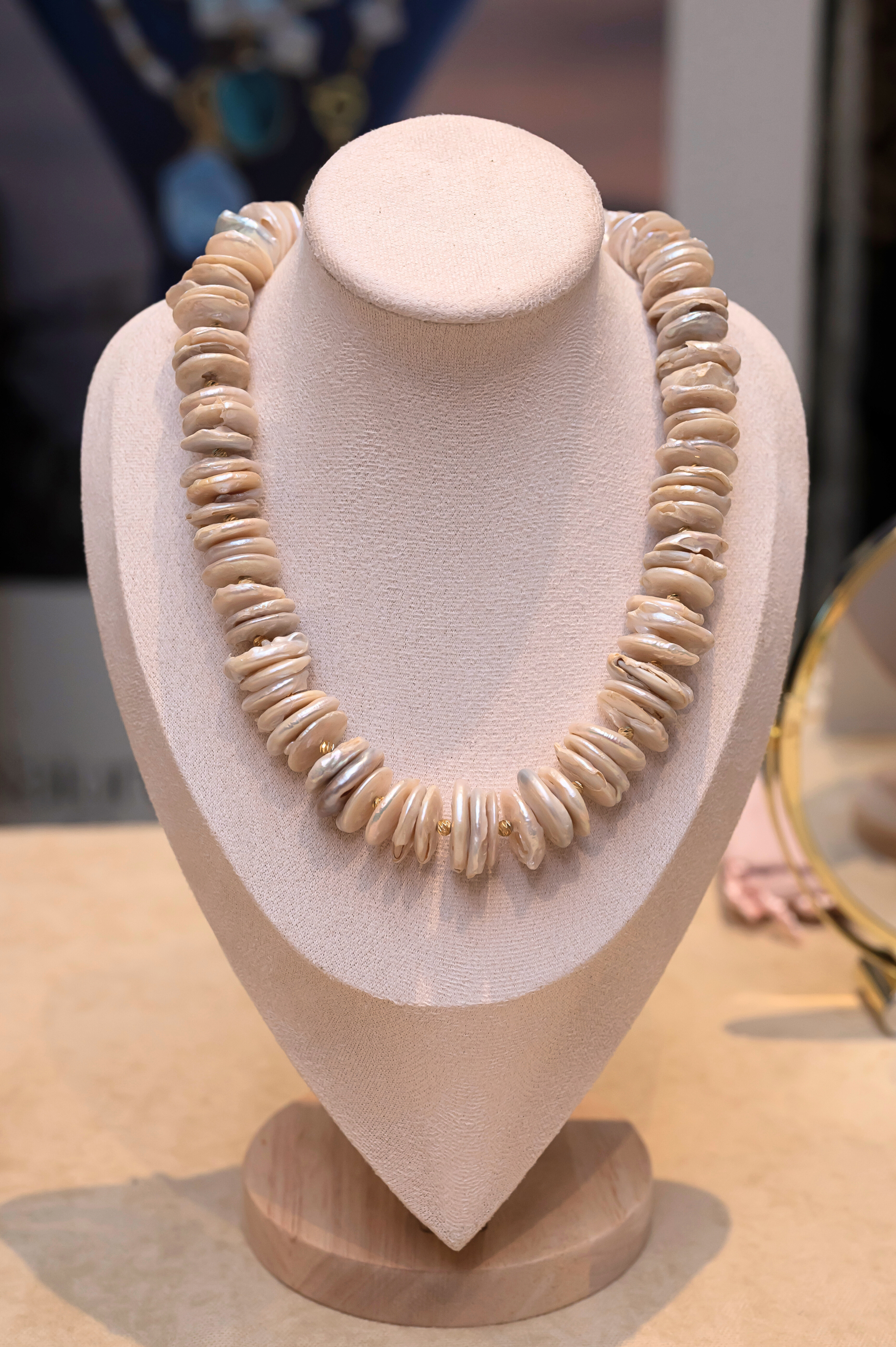 Gaia Pearl Necklace - Disk Formlu Barok İnci Kolye