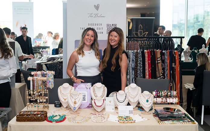 The Bulums Kardeşler Selin Bulum Sezin Bulum