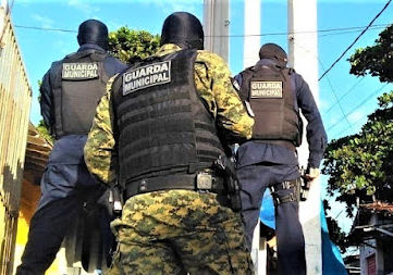 GMN detém homem por desacato e apreende equipamento de som no Alecrim