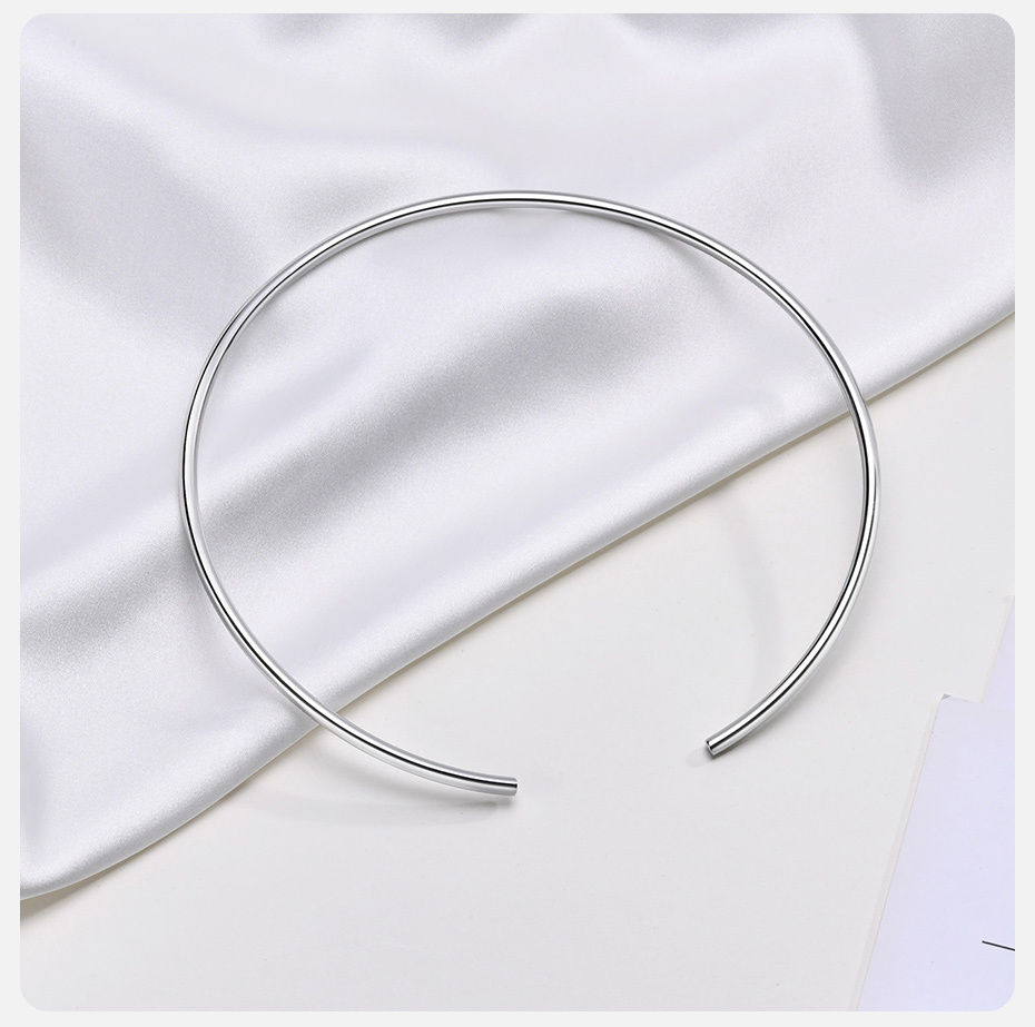 Thumbnail: The Luna Silver Arc Cuff