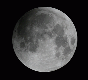 Eclipse Lunar parcial mais longo em 580 anos vai ser visto do Brasil: saiba onde e quando observar