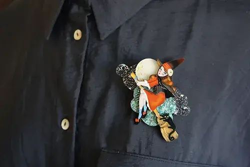 Thumbnail: Witch 2-in-1 Brooch and Necklace