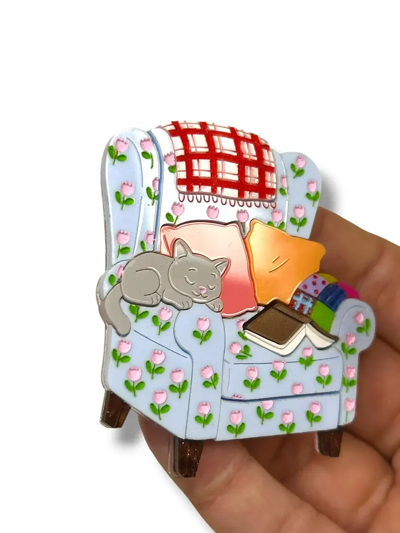 Thumbnail: Cat on the Sofa Brooch