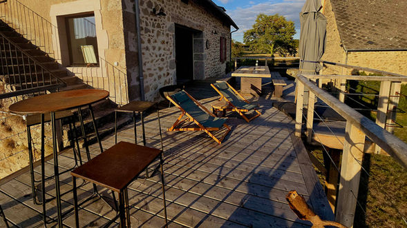 Terrasse sur pilotis en bois