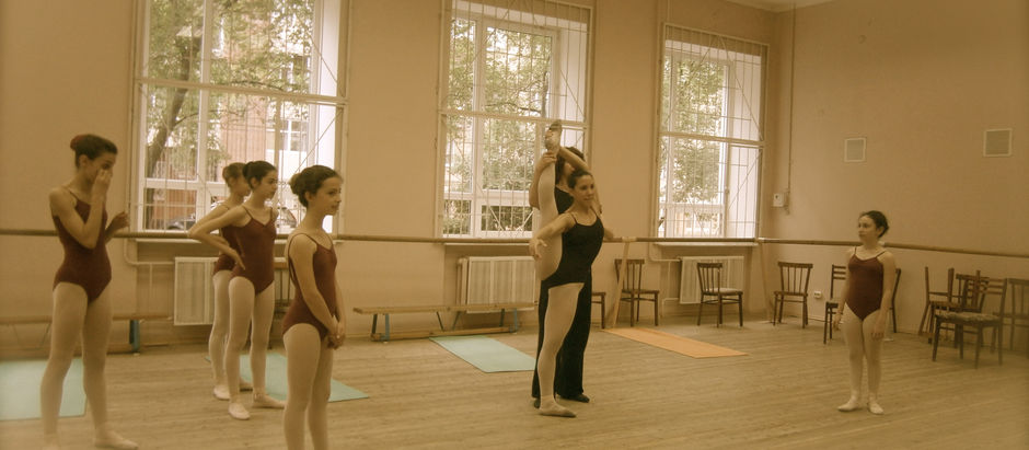 FBT danza classica Fundamentals Ballet Training Italia metodo FBT balletto pedagogia danza FBT formazione insegnanti danza classica metodo sostenibile danza danza consapevole FBT radicamento danza classica chiarezza metodo danza sostenibilità insegnamento danza insegnanti certificati ASI CONI danza educativa Italia formazione ASI CONI danza metodo balletto contemporaneo 🇬🇧 Keywords in English Fundamentals Ballet Training FBT ballet method classical dance pedagogy body-mind-time ballet training sustainable ballet teaching mindful dance education certified ballet instructors Italy ASI CONI dance certification ethical ballet method rootedness in ballet clarity in dance teaching conscious ballet training international ballet education holistic ballet methodology 🇩🇪 Schlüsselwörter auf Deutsch Fundamentals Ballet Training Deutschland FBT Ballett Methode nachhaltiger Ballettunterricht bewusste Tanzpädagogik klassische Tanzpädagogik FBT zertifizierte Ballettlehrer ASI CONI Körper-Geist-Ze