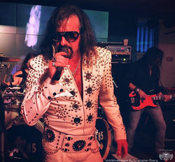 66281132_413746659227793_906259107000038