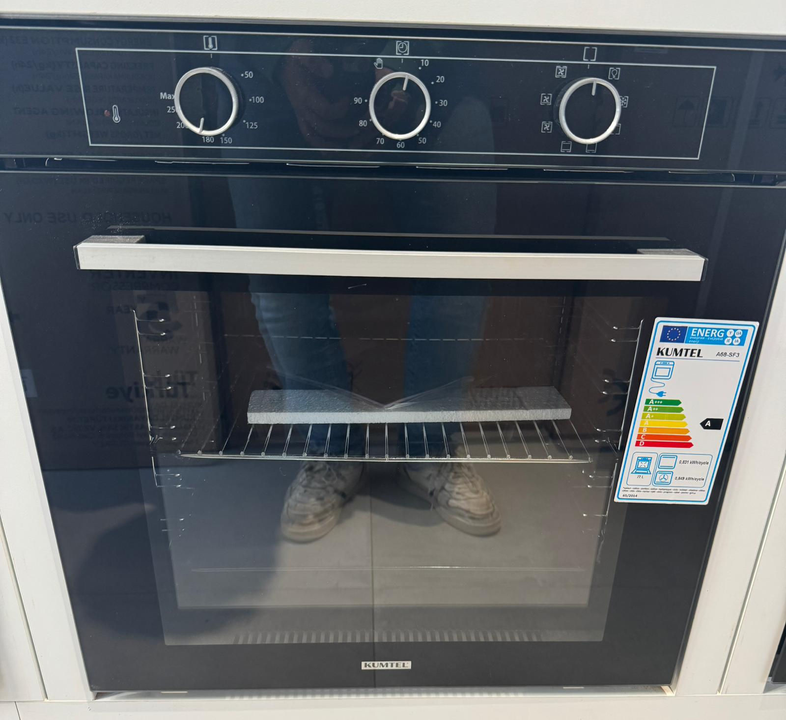 Four encastrable en verre noir (A68-SF3 bleu)