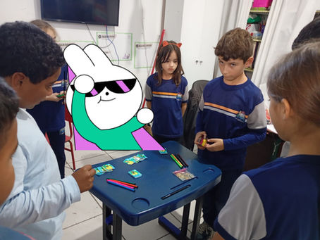 📅 Quarta-feira | 03/06/2026📚🎲✨ APRENDER BRINCANDO É MUITO MAIS DIVERTIDO! ✨🎲📚👩🏫 Sandra Ogg – Facilitadora Social