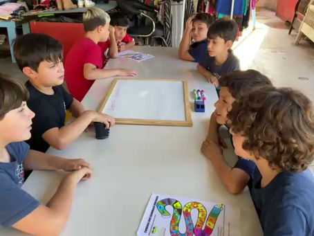 Terça-feira 14/10/2025👧👦 Turma: 8 e 9 anos -Aprender é correr com alegria na trilha do conhecimento!” 🏃♂️💫