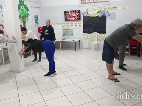 07/07/2025 TURMA 60+ GINASTICA PRA IDOSO+ Atividade: "Usando a parede"