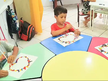 27/02/2025 *A vida é mais divertida colorida.*