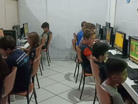 Quinta-feira – 19/02/2026José Vitor – Facilitador Social 🌐 Temas: Uso Seguro da Internet / Origami