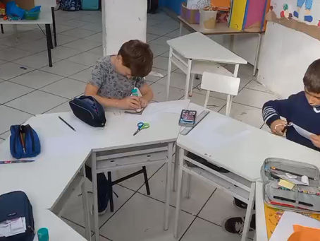 🎥 Tema: Vídeo sobre Comunicação📅 Quinta-feira, 31 de Julho de 2025👦👧 Turma: 6 e 7 anos