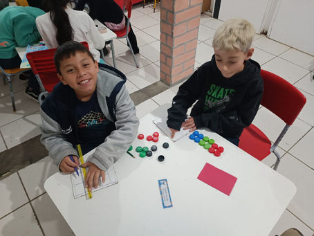 📅 08 de Agosto de 2025👧🏽👦🏻 Turma de Reforço – 7 a 9 anos👩‍🏫🎯 Tema: Regras no jogo, regras na relação pais e filhos.