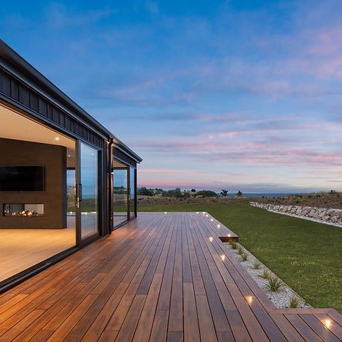 Jansz - Deck - 2.jpg