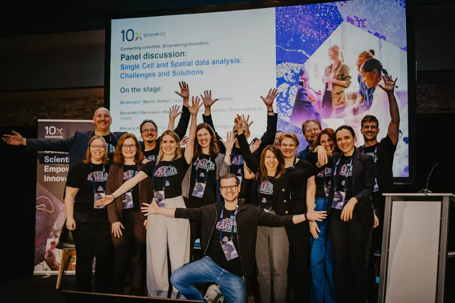 teamfotografie bei einer konferenz in berlin – gute vibes