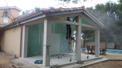 Extension de maison en veranda pool-house