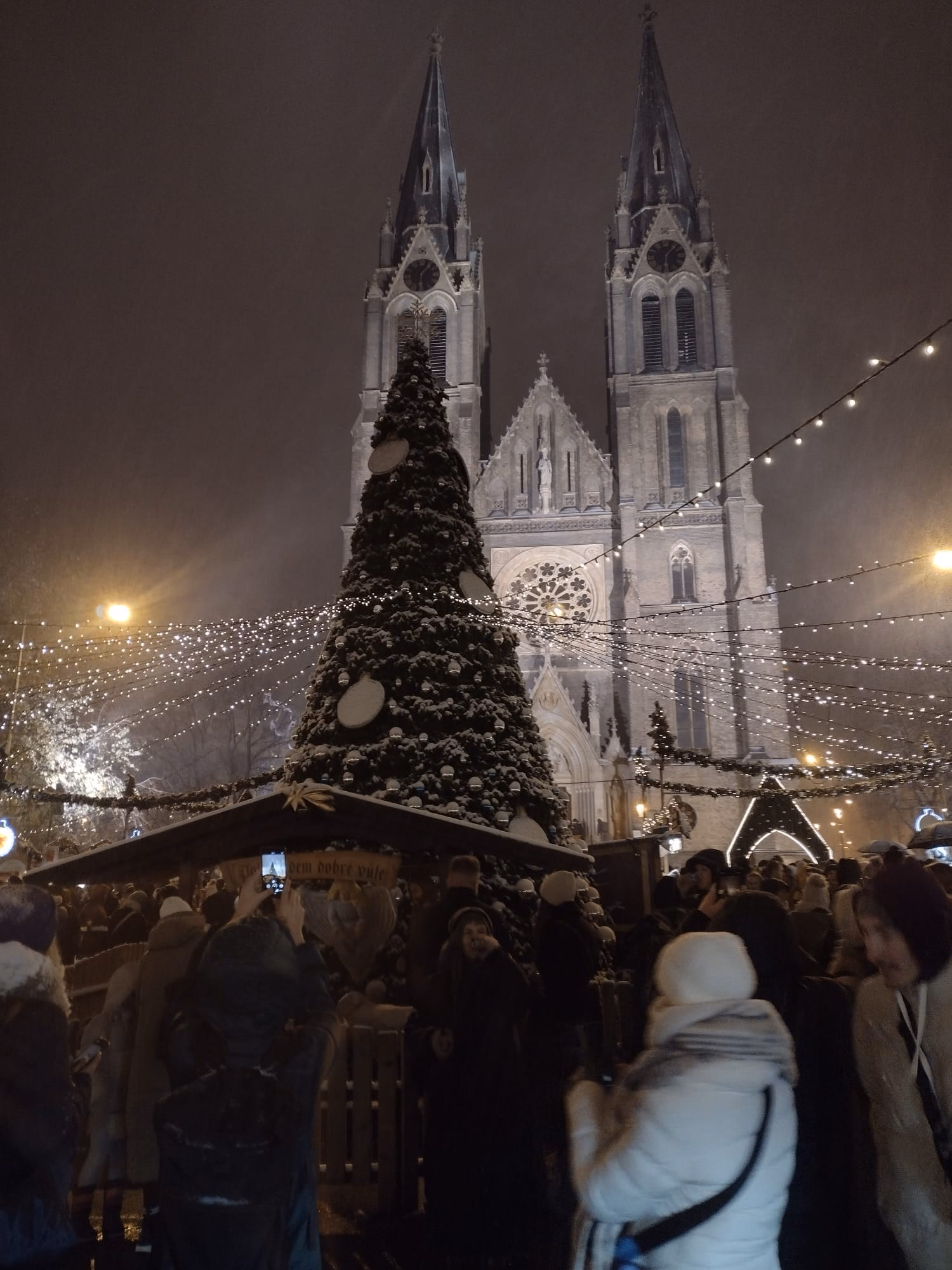Christmas tree Namesti Miru Prague