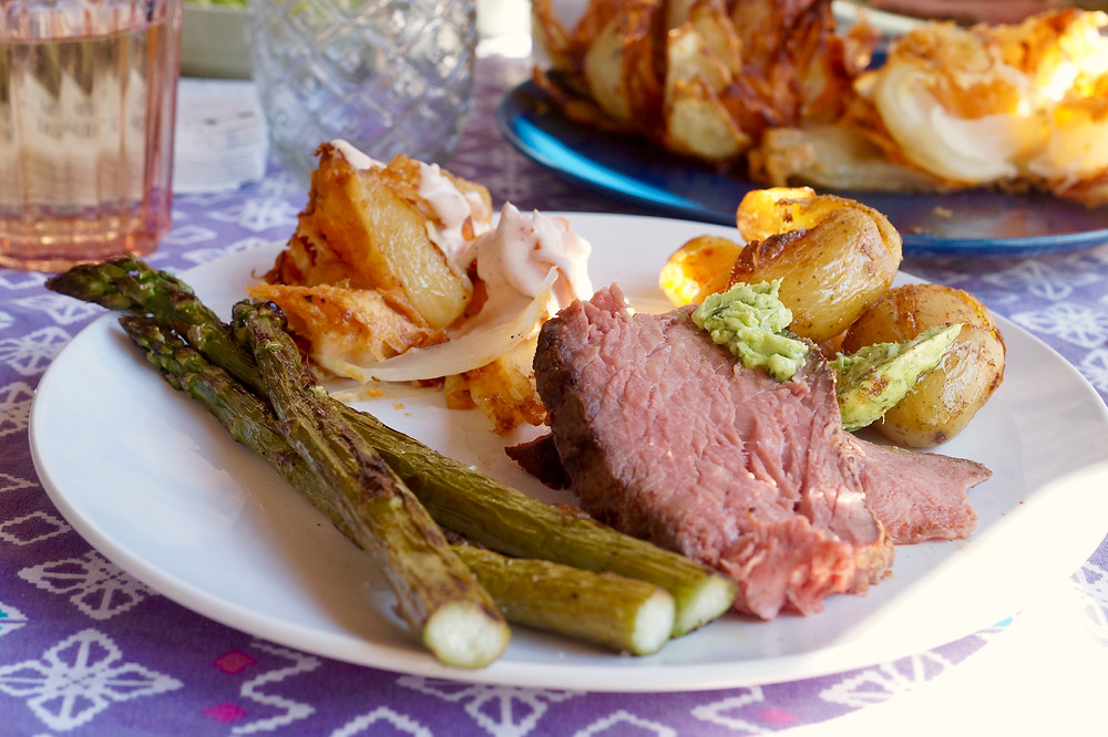 Rind beef Prime Rib Roast Hohe Rippe Grillen BBQ smashed potatoes spargel Zwiebelblume