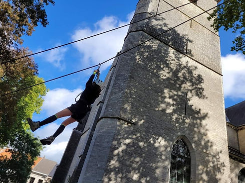 descente en tyrolienne
